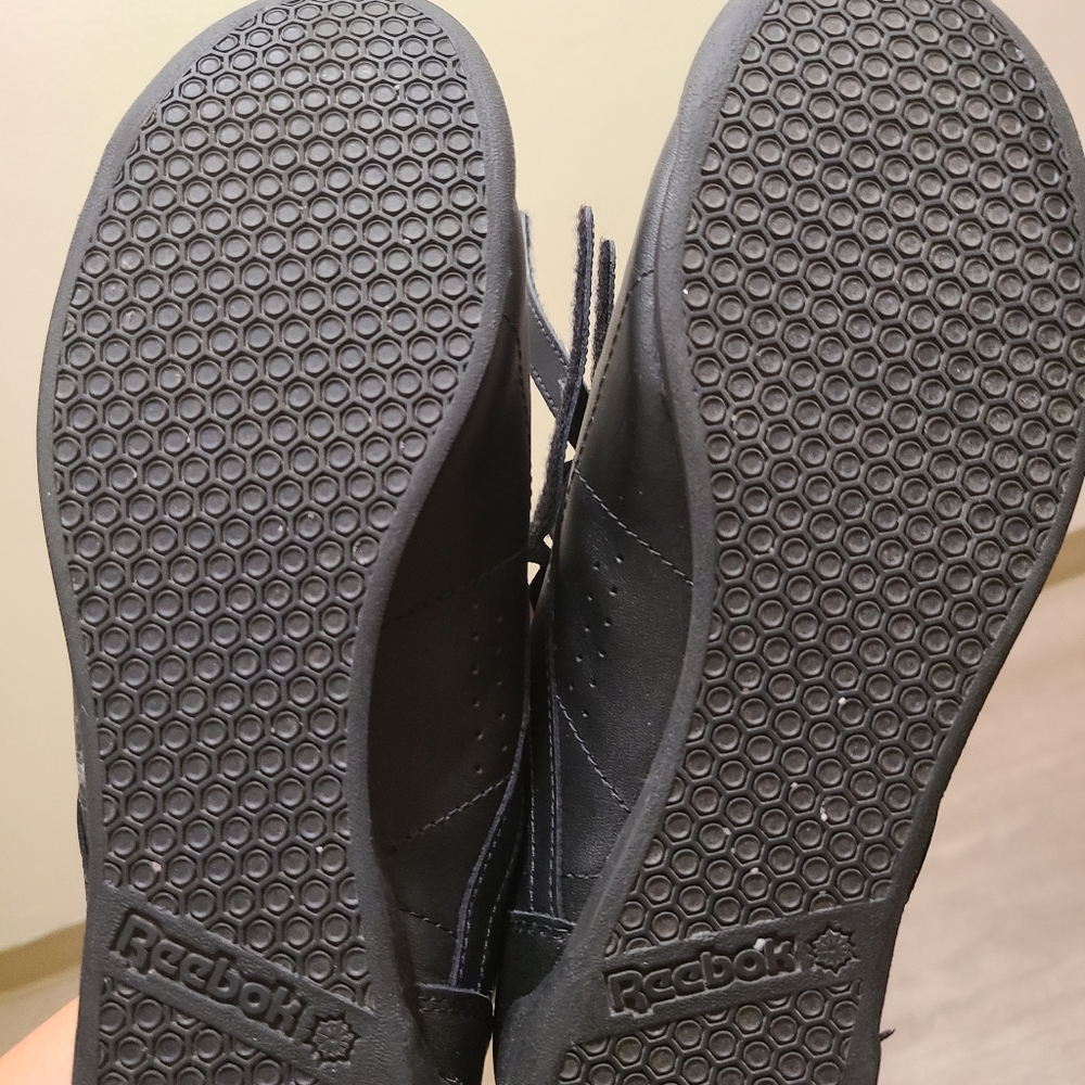 Sneakers - Picture 3 of 3